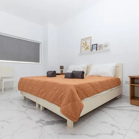 Kensington 7a- 2bed In St Pauls Bay Apartment